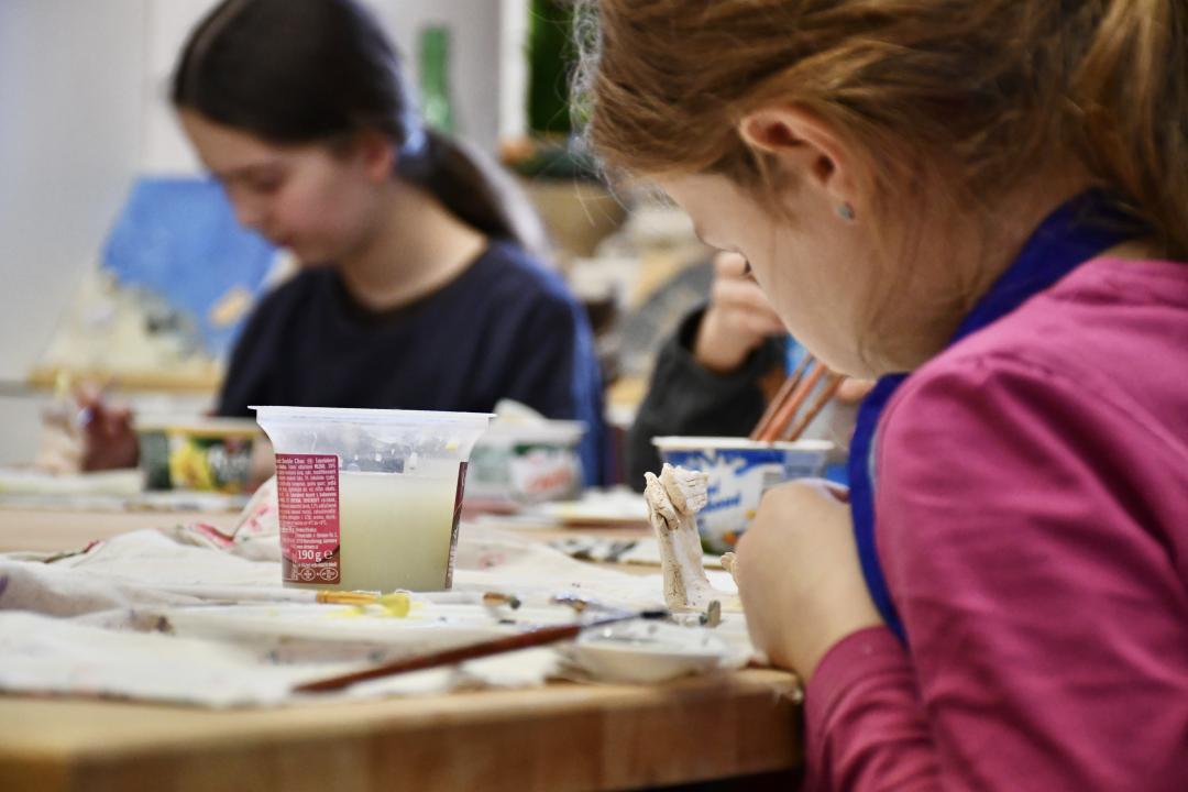 Výtvarná výstava prací dětí z kroužků SVČ Rubiko Rosice